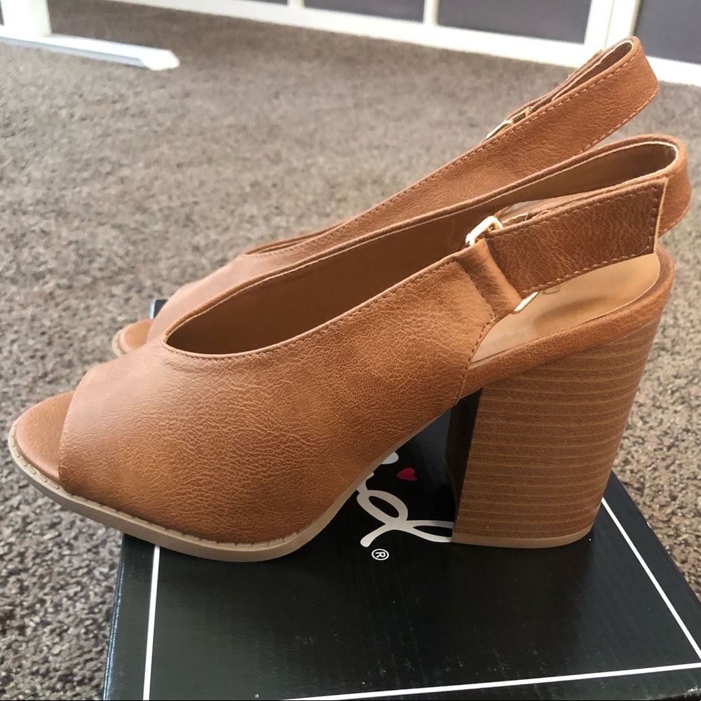 Sling back heels